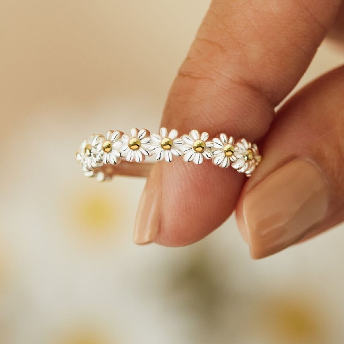 DAISY FLOWER RING (ADJUSTABLE)